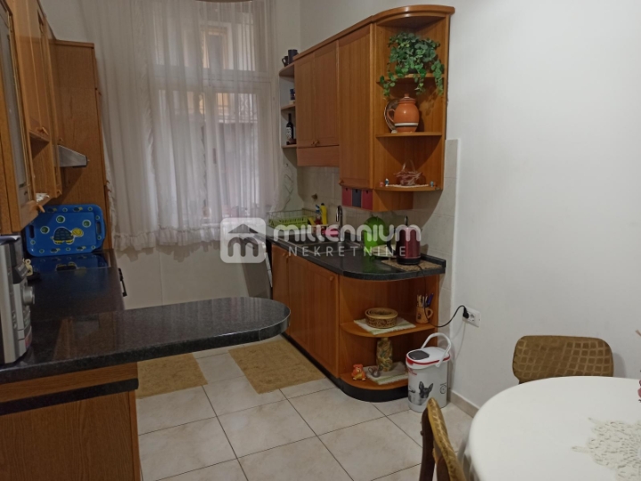 Rijeka, Centar, 134.67m2, 3S+DB, 2 balkona