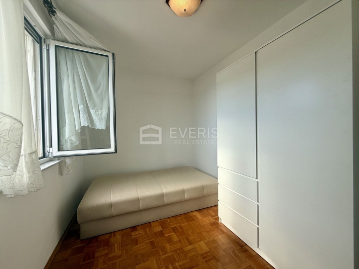 Rijeka, Škurinje, stan 60m2 s balkonom južne orijentacije