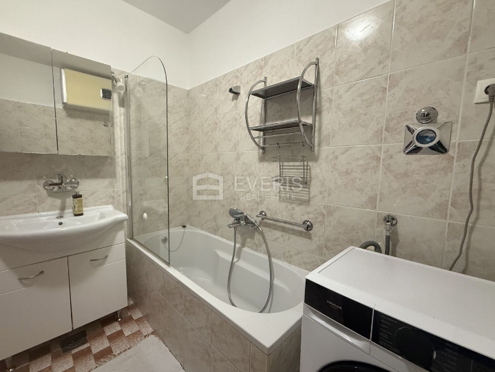 Rijeka, Škurinje, stan 60m2 s balkonom južne orijentacije