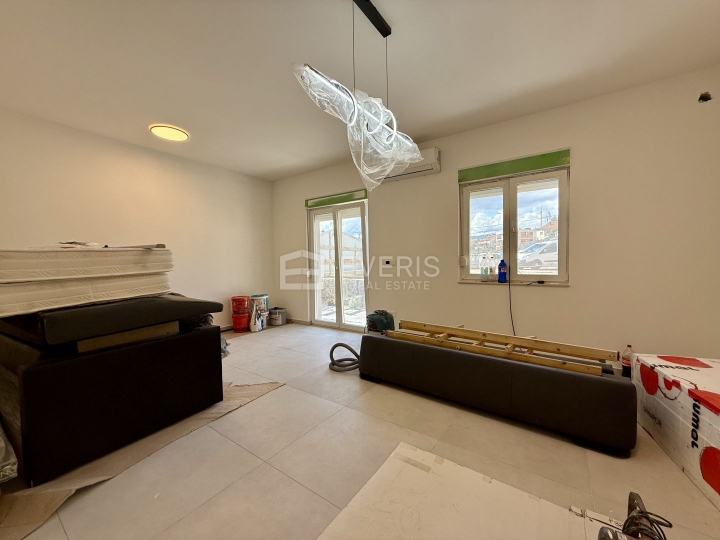 Rijeka, Srdoči, stan 75 m2, 2S+DB