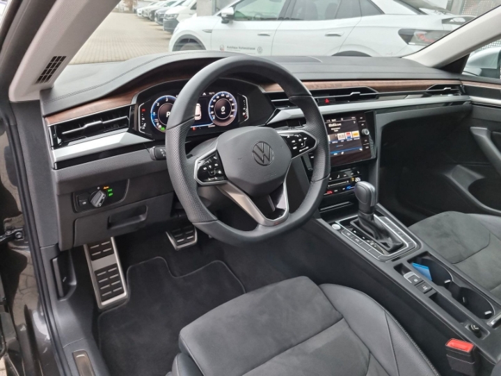 VW Arteon Shooting Brake 2.0 TDI DSG