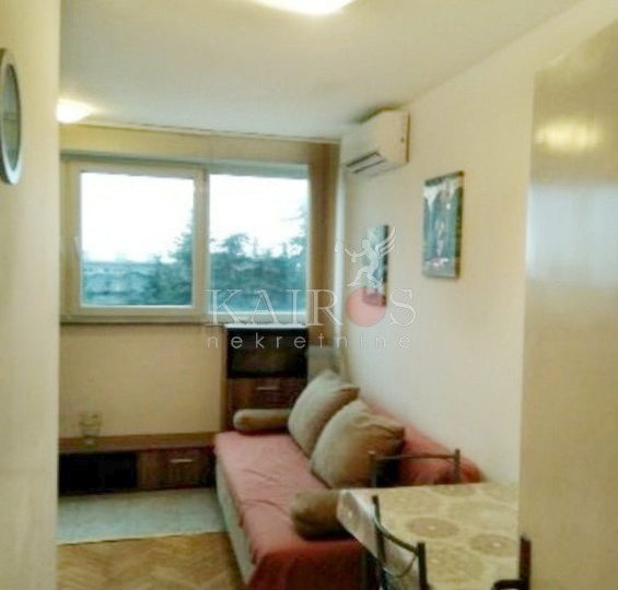 Turnić, garsonijera, 30m2, najam 40