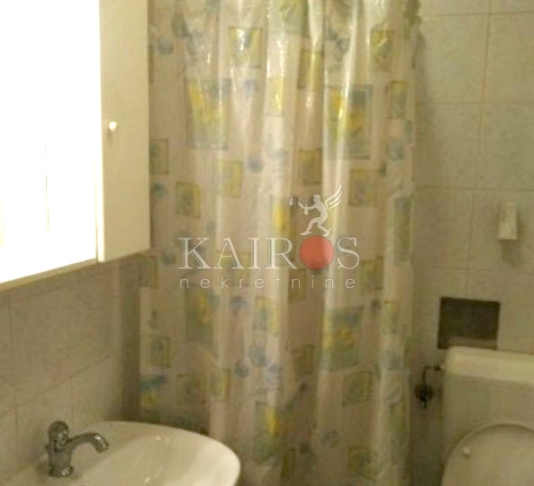 Turnić, garsonijera, 30m2, najam 40