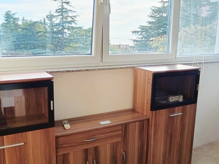 Turnić, garsonijera, 30m2, najam 40