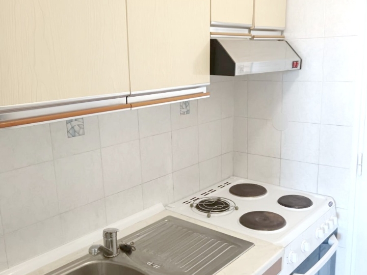 Turnić, garsonijera, 30m2, najam 40