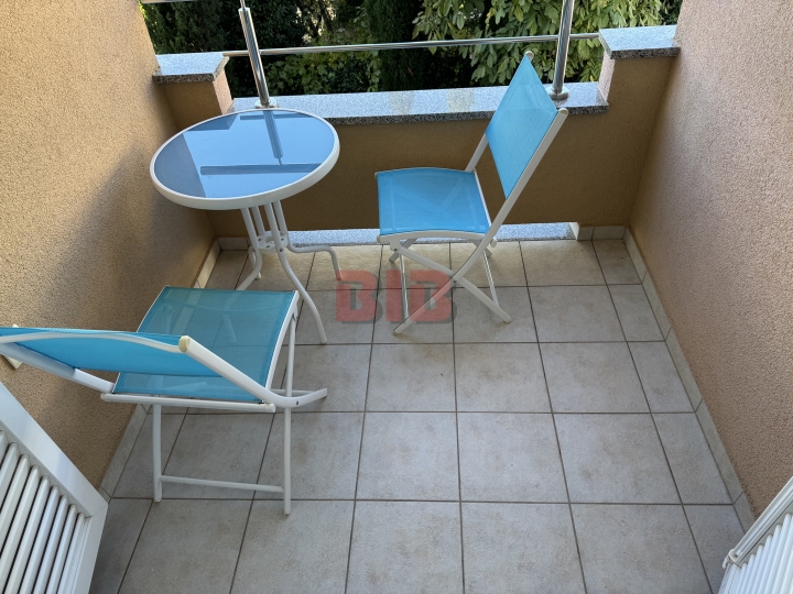 Crikvenica-Dramalj, lijep apartman, 1. kat, parking, blizu mora