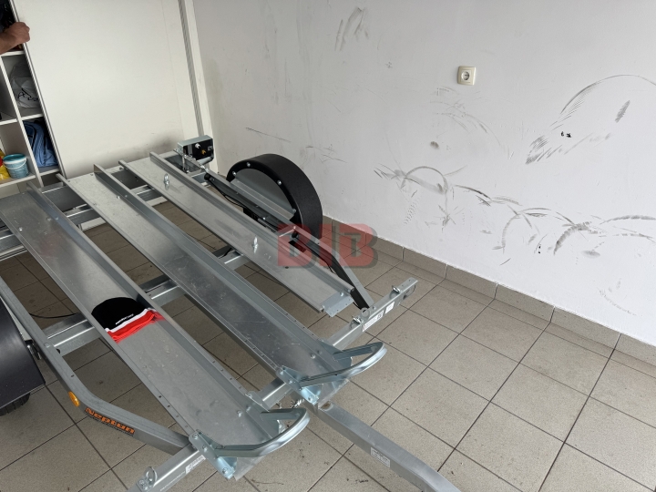 Srdoči, lijep 3S+DB, garaža, lift, dodatni parking