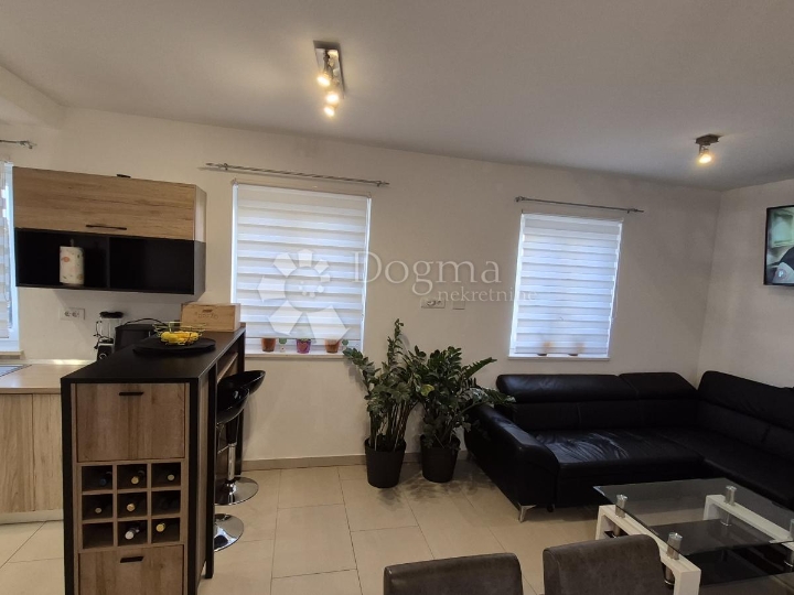 Dvoetažni stan površine 91,05 m2 u Balama