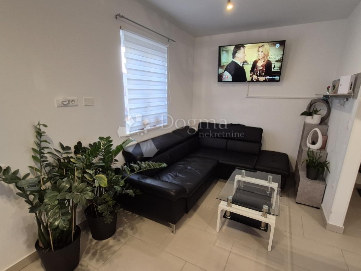Dvoetažni stan površine 91,05 m2 u Balama