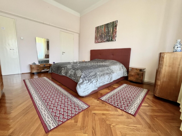 Stan na Pećinama s puno potencijala