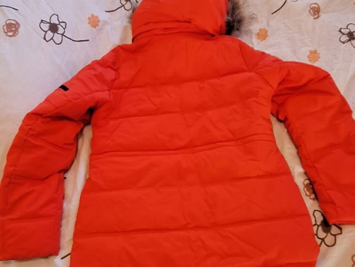 Žensku skijaška jakna