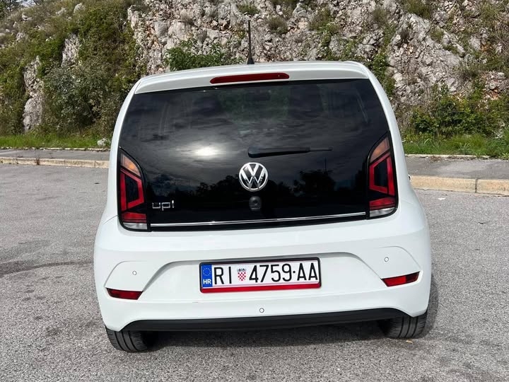 VW up 1.0