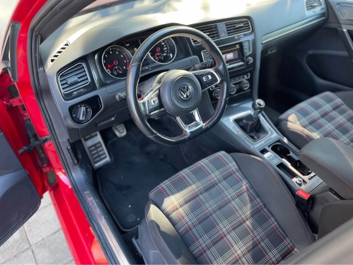 VW Golf 7 GTI performance