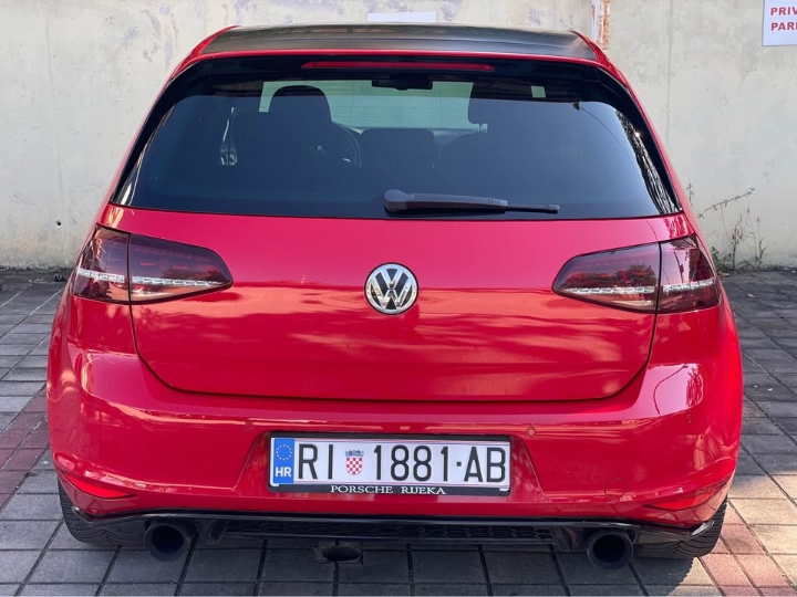 VW Golf 7 GTI performance