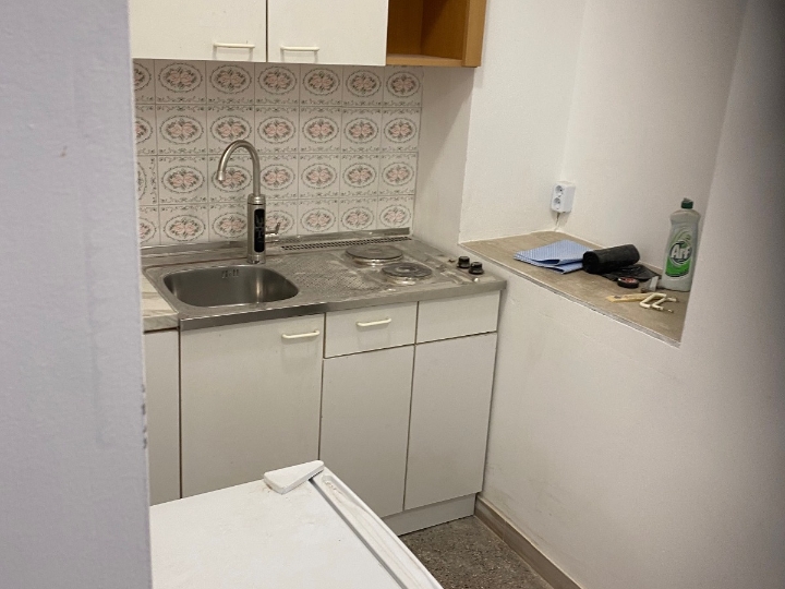 Iznajmljujemo stan, Donja Vežica