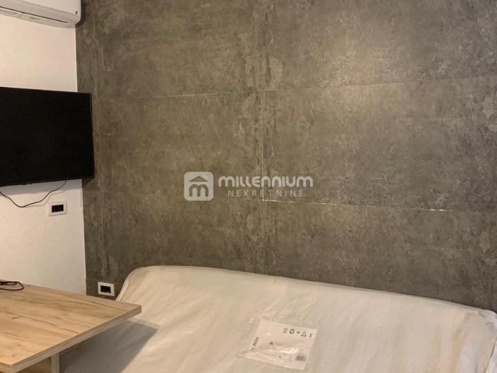 Opatija, 53.92m2, dva stana, 100m do mora