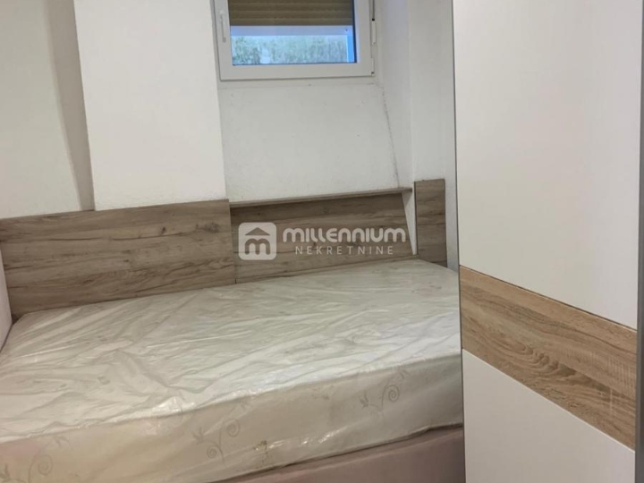 Opatija, 53.92m2, dva stana, 100m do mora