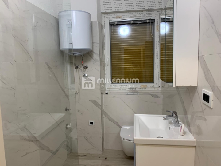 Opatija, 53.92m2, dva stana, 100m do mora