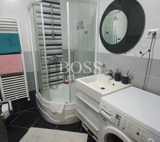 Turnić, 2Skl., 54m2, 205.000€