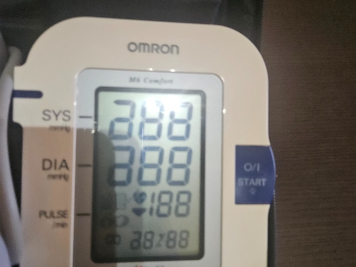 Tlakomjer Omron digitalni automatsk