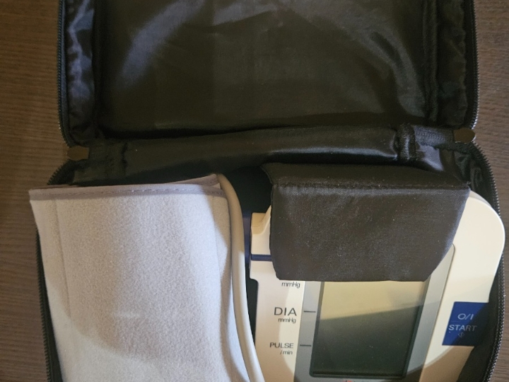 Tlakomjer Omron digitalni automatsk