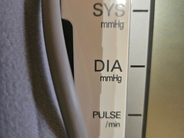 Tlakomjer Omron digitalni automatsk