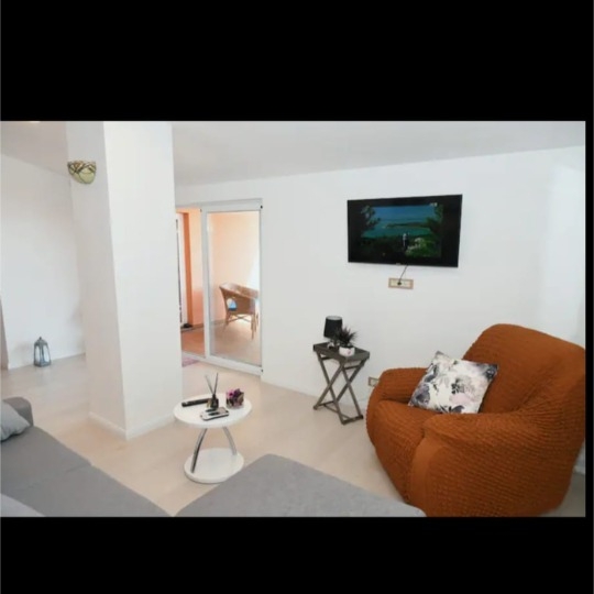 Marinići, 2S stan,100m2, jacuzzi, sauna