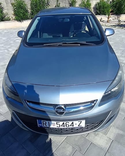 Opel Astra 1.6 CDTI