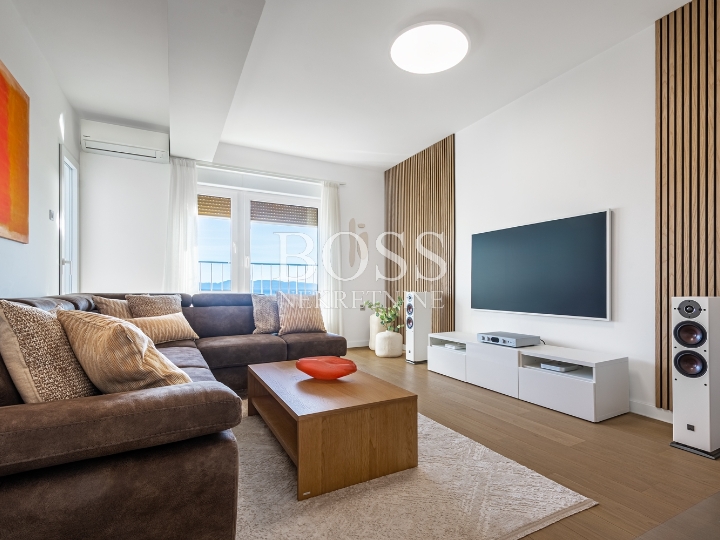 Turnić, 1S+DB, 57m2, 950€+režije