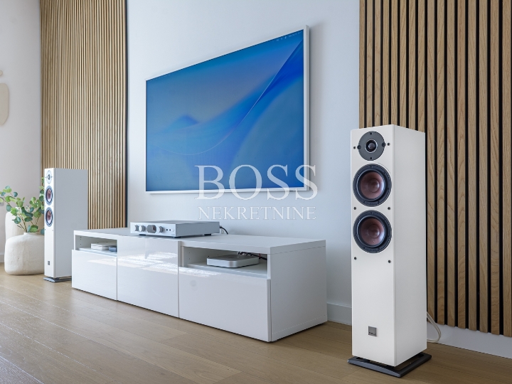 Turnić, 1S+DB, 57m2, 950€+režije