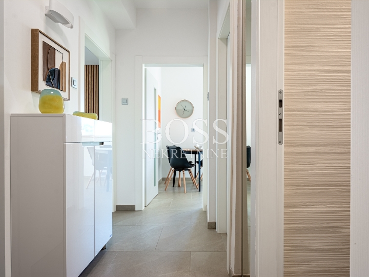 Turnić, 1S+DB, 57m2, 950€+režije