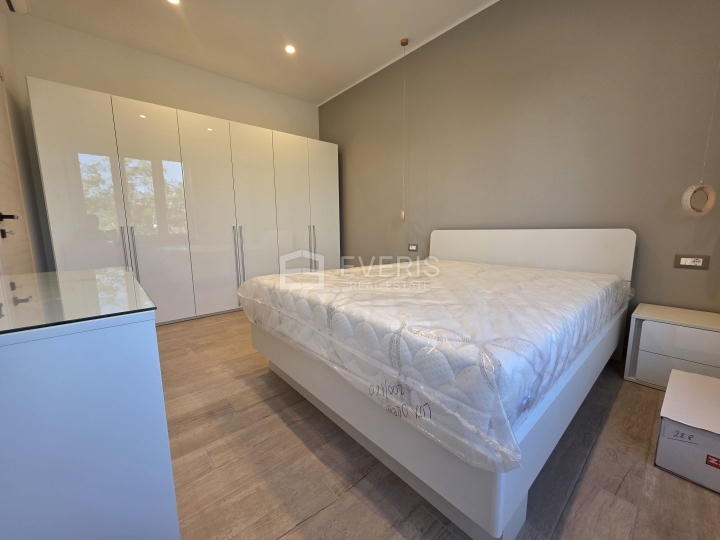 Rijeka, Trsat, stan 95 m2, 3S+DB, najam
