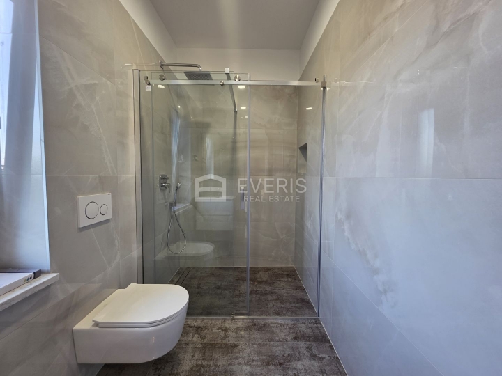 Rijeka, Trsat, stan 95 m2, 3S+DB, najam
