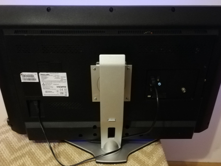 Philips led TV 82 cm