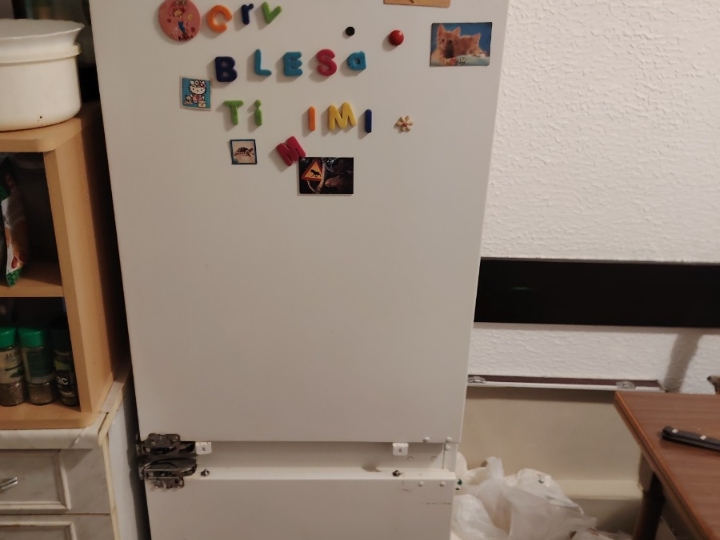 Prodajem ispravan hladnjak