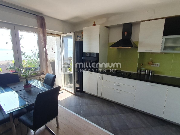 Rijeka, Turnić, 53m2, 2-sobni stan