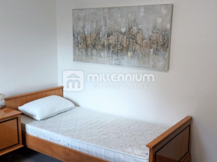 Najam, Belveder, 76m2, 3S stan s lođom i pogledom