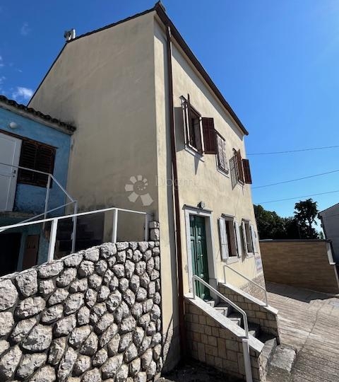 Crikvenica, starinska kuća s pogledom na more!