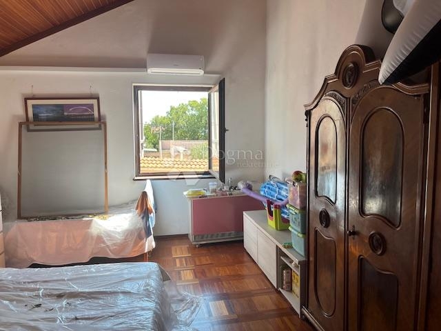 Crikvenica, starinska kuća s pogledom na more!
