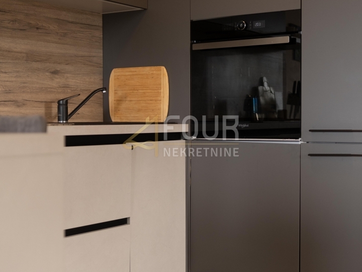 Marčelji, 84.13m2, 2S+DB, balkon i terasa, zajednički bazen