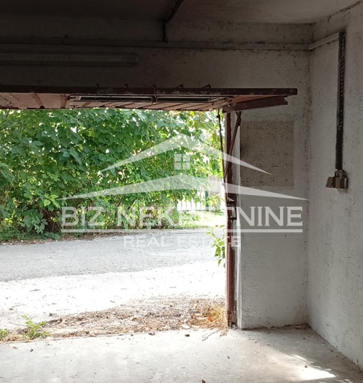 Drenova - najam garaže 35 m2