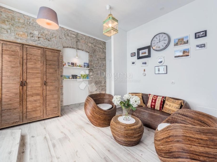 Prekrasan stan u centru 58 m2 prizemlje