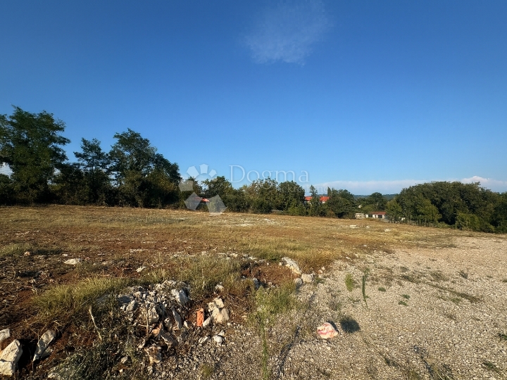 Labin - građevinsko zemljište, nadomak centra grada