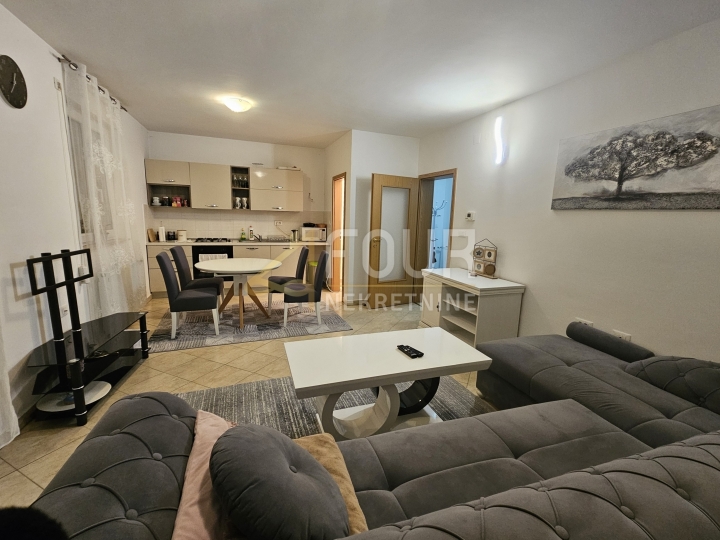 Viškovo, 75.11m2, 2S+DB, balkon, spremište