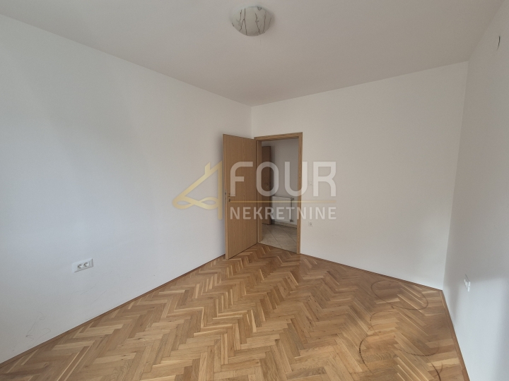 Viškovo, 75.11m2, 2S+DB, balkon, spremište