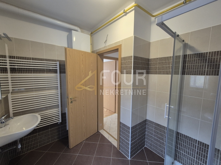 Viškovo, 75.11m2, 2S+DB, balkon, spremište