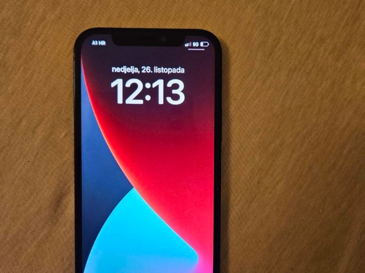 Iphone 12