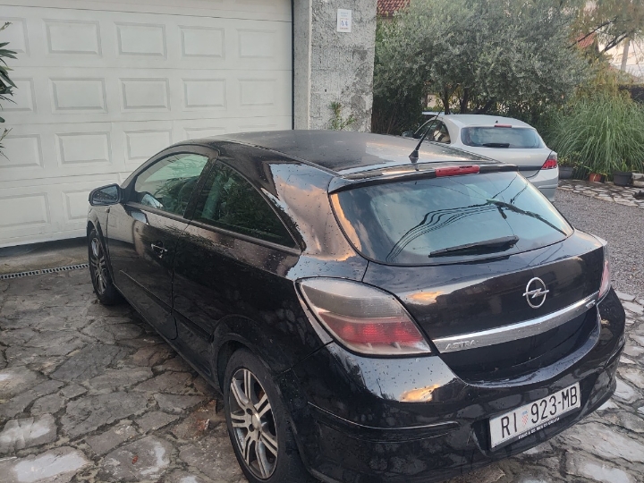 Opel Astra H