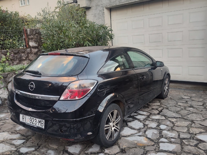Opel Astra H