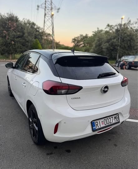 Opel Corsa 1.2 Elegance